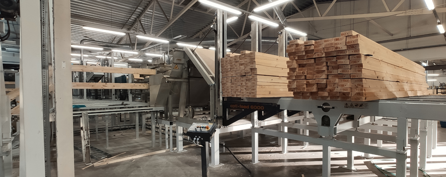RTLS süsteem sobib suurepäraselt puidutööstusele, kus materjali hoiustamine toimub nii sise- kui ka välialal